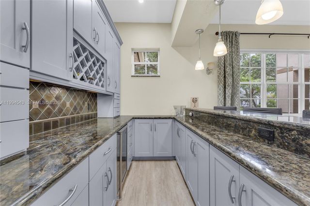 3973 SW 140th Ave, Davie, FL 33330