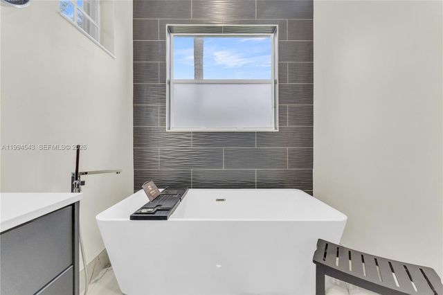 3973 SW 140th Ave, Davie, FL 33330