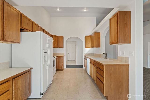 522 N Mississippi Drive, Moses Lake, WA 98837