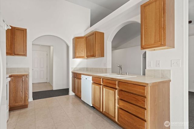 522 N Mississippi Drive, Moses Lake, WA 98837