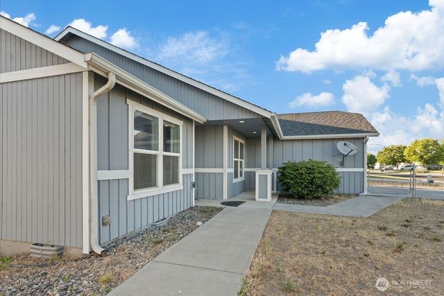 522 N Mississippi Drive, Moses Lake, WA 98837