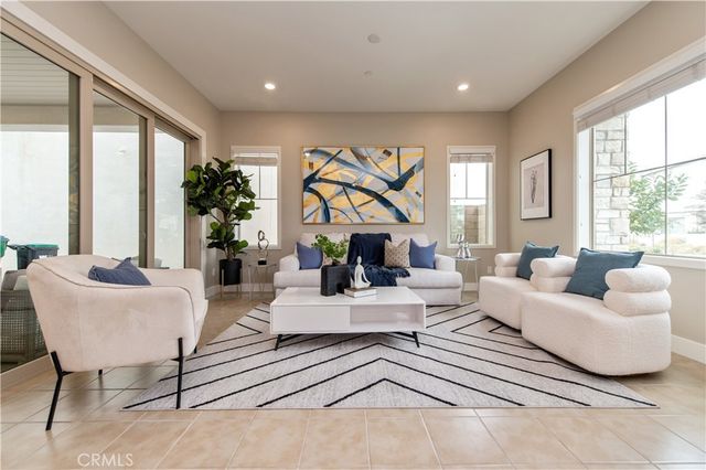 158 SCALE, Irvine, CA 92618