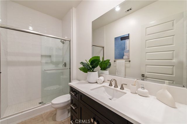 158 SCALE, Irvine, CA 92618