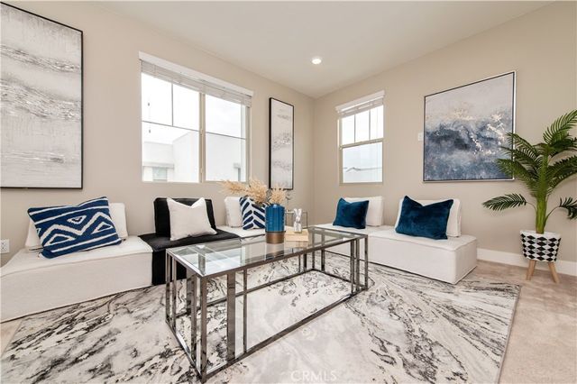 158 SCALE, Irvine, CA 92618