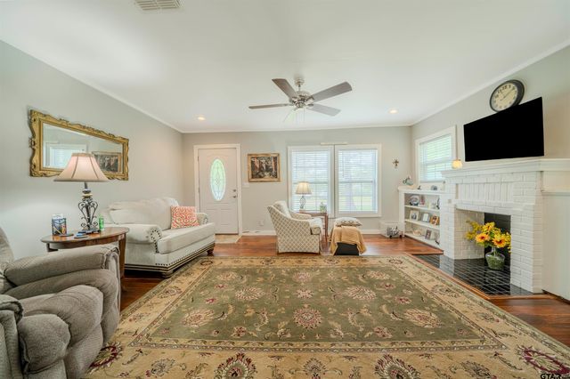 206 & 204 W Myrtle, Winnsboro, TX 75494