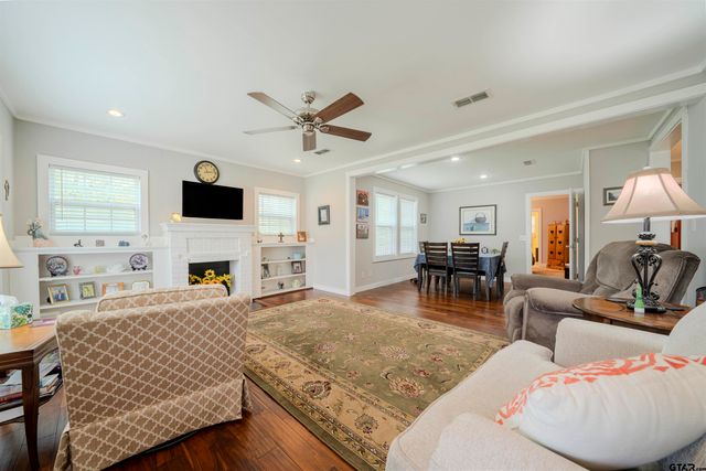 206 & 204 W Myrtle, Winnsboro, TX 75494