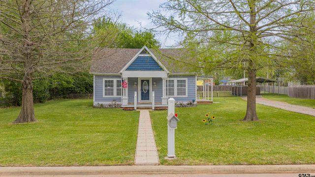 206 & 204 W Myrtle, Winnsboro, TX 75494