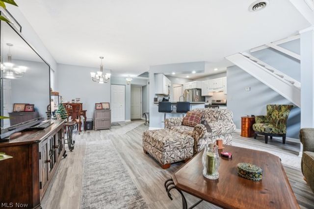 6465 St Andrews Drive Drive 6, Canfield, OH 44406