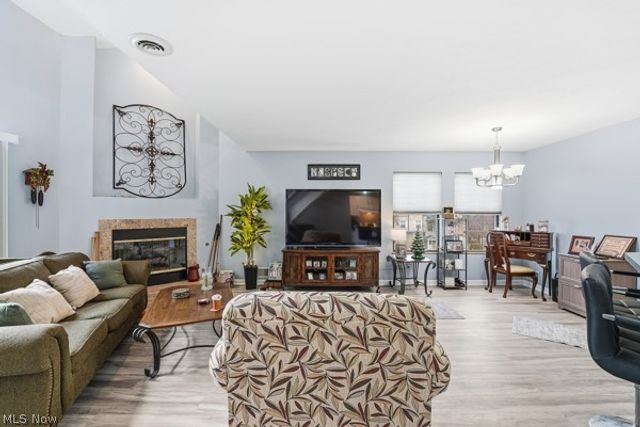 6465 St Andrews Drive Drive 6, Canfield, OH 44406