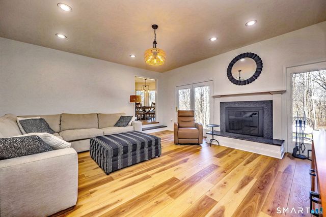 48 Nancy Drive, Monroe, CT 06468