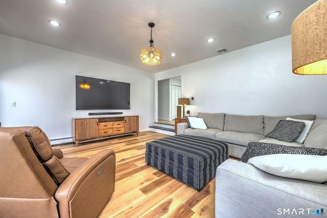 48 Nancy Drive, Monroe, CT 06468