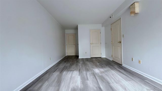 6434 Grand Central Parkway 3D, Forest Hills, NY 11375