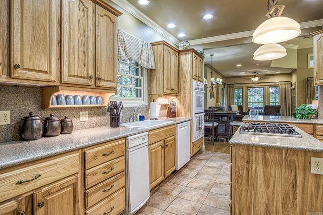 132 Parkridge Street, Hot Springs, AR 71901