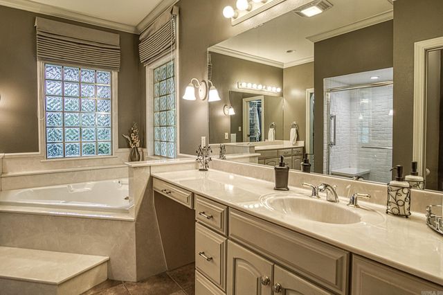 132 Parkridge Street, Hot Springs, AR 71901