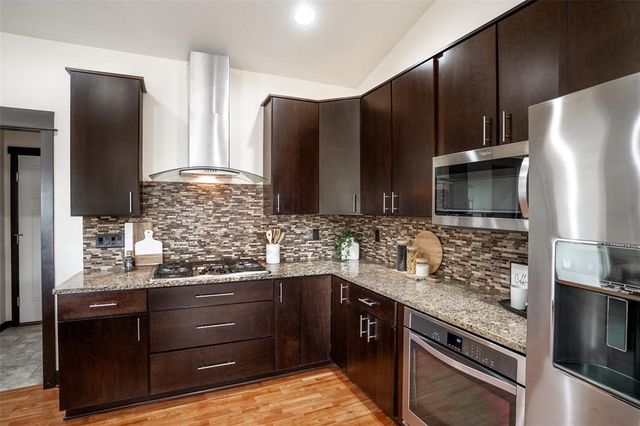 2322 E 47th Street, Des Moines, IA 50317