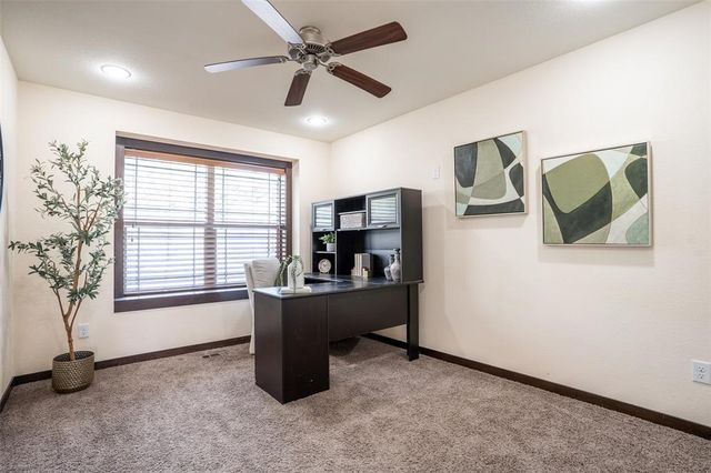 2322 E 47th Street, Des Moines, IA 50317