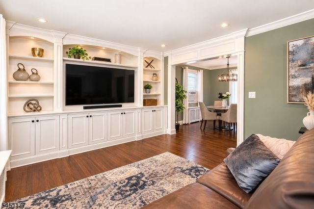 26 Funston Pl, Nutley Twp., NJ 07110