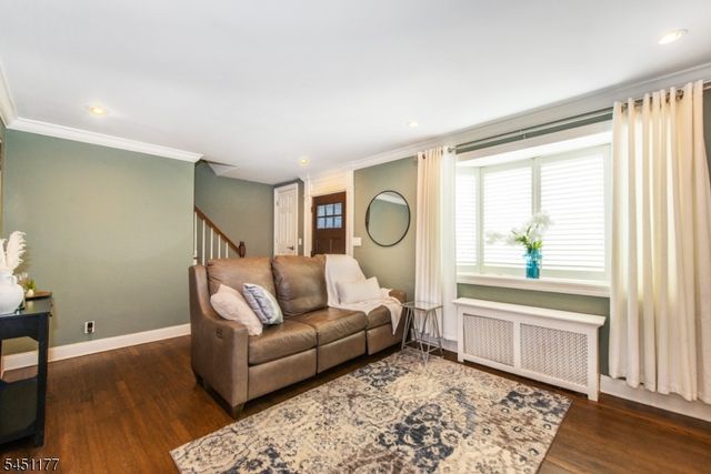 26 Funston Pl, Nutley Twp., NJ 07110