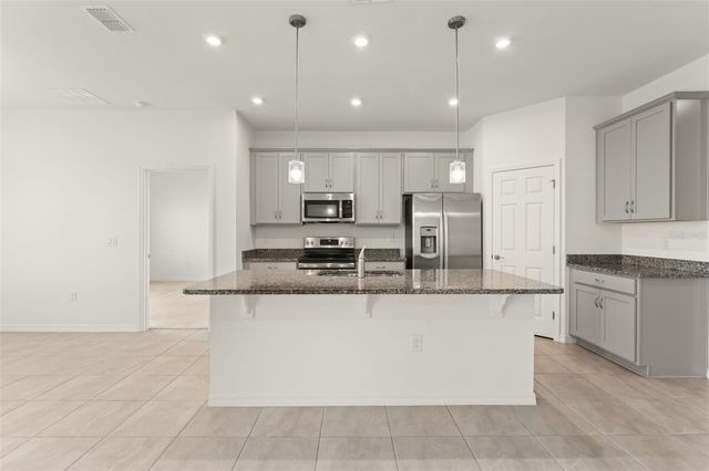 1084 PATRIOT LOOP, Haines City, FL 33844