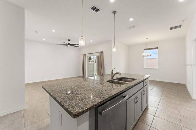 1084 PATRIOT LOOP, Haines City, FL 33844