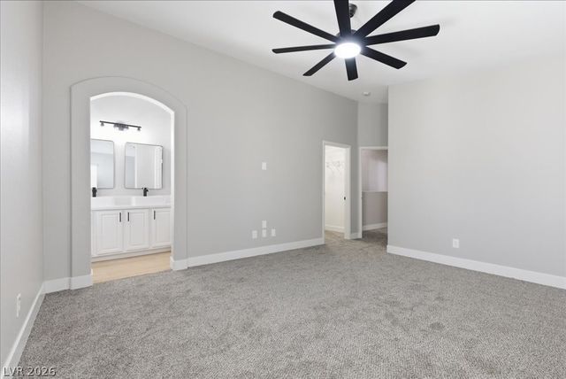 2592 Lazy Saddle Drive, Henderson, NV 89002