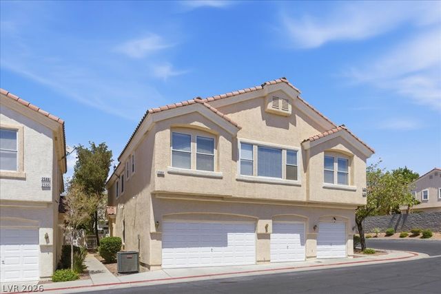 2592 Lazy Saddle Drive, Henderson, NV 89002