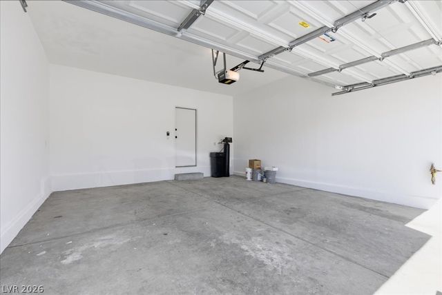 2592 Lazy Saddle Drive, Henderson, NV 89002