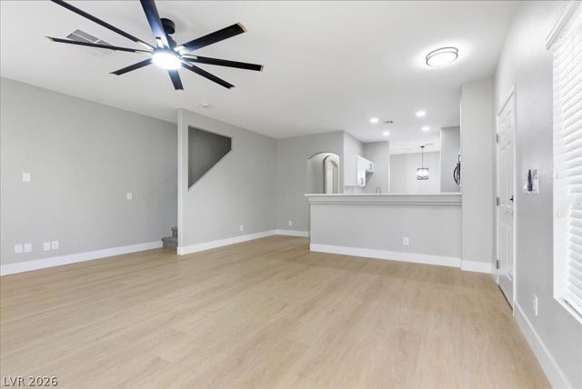 2592 Lazy Saddle Drive, Henderson, NV 89002
