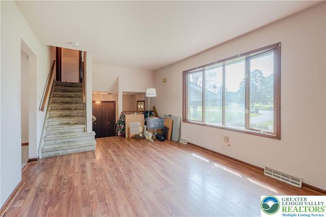 4834 Maple Street, Lower Mt Bethel Twp, PA 18013