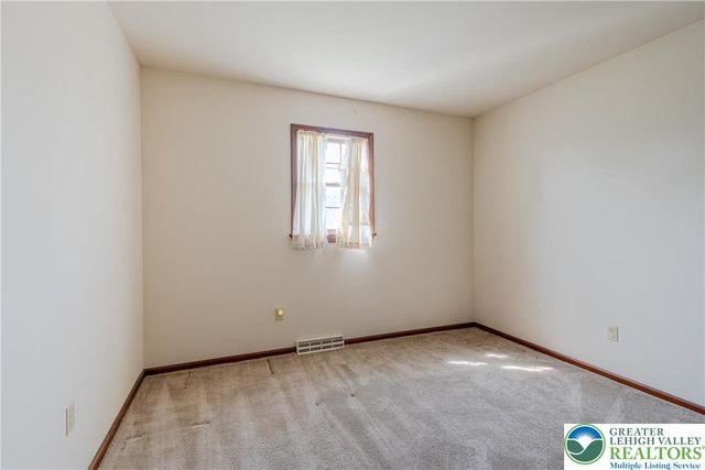 4834 Maple Street, Lower Mt Bethel Twp, PA 18013
