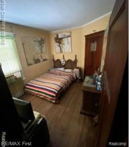 3901-3903 Bewick Street, Detroit, MI 48214