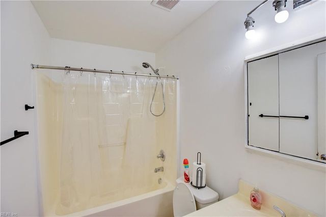 3121 Gaston DR, Chesapeake, VA 23323