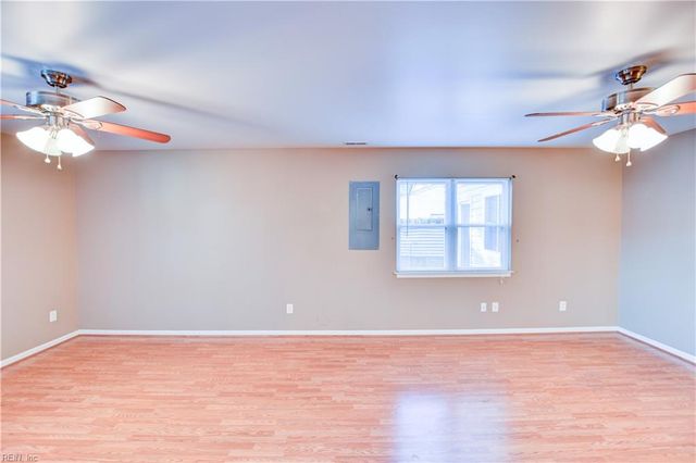 3121 Gaston DR, Chesapeake, VA 23323