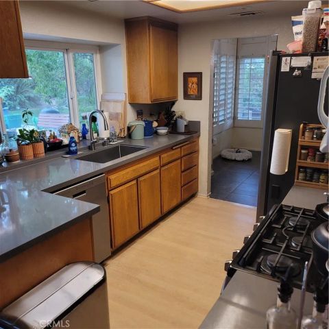 1618 Deanna Way, Redlands, CA 92374