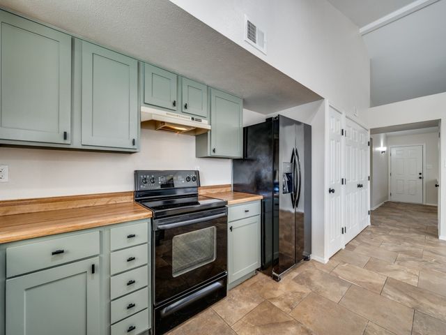 4421 Larner Street, The Colony, TX 75056