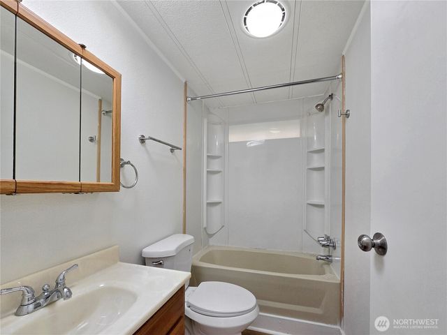 100 Heidger Lane, Centralia, WA 98531