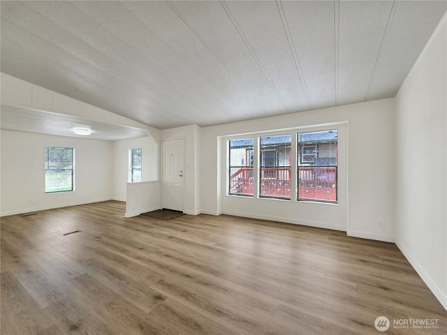 100 Heidger Lane, Centralia, WA 98531