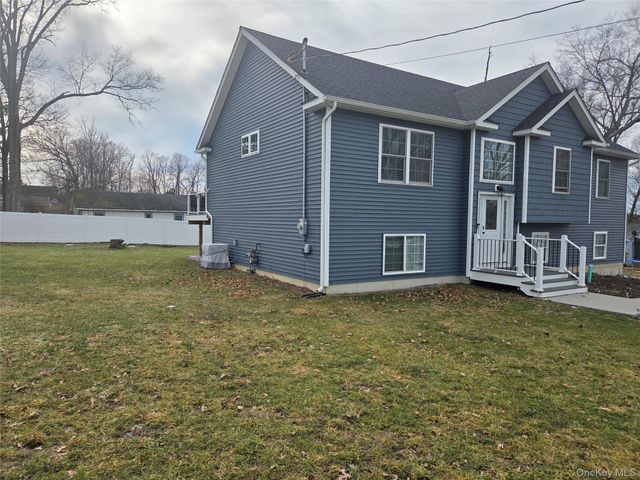 13 Avenue B, Middletown, NY 10940