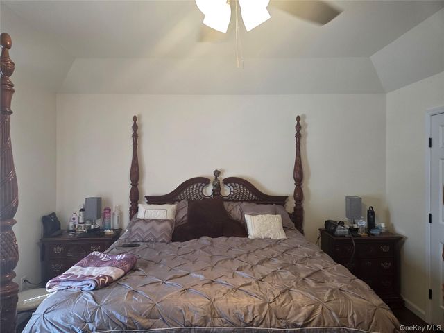 13 Avenue B, Middletown, NY 10940