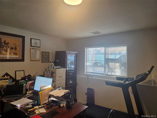 13 Avenue B, Middletown, NY 10940