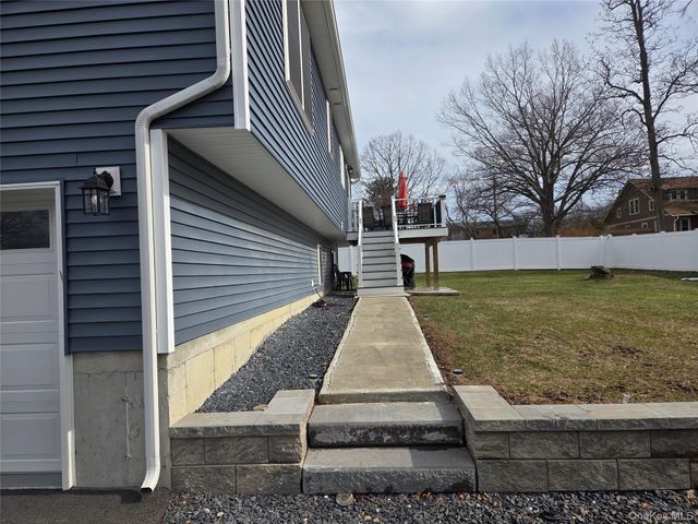 13 Avenue B, Middletown, NY 10940