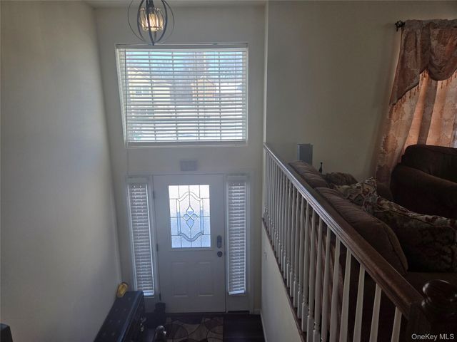 13 Avenue B, Middletown, NY 10940