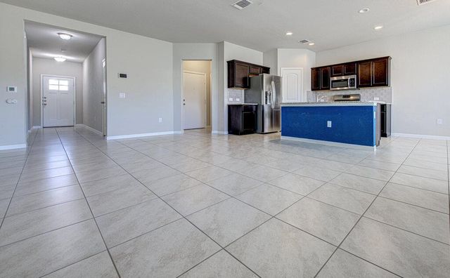 6705 Loretta White LN, Austin, TX 78744