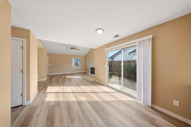 2644 Parkway, Ceres, CA 95307