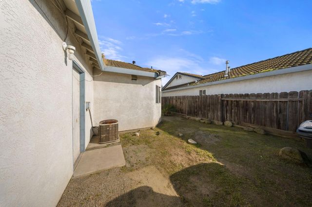 2644 Parkway, Ceres, CA 95307