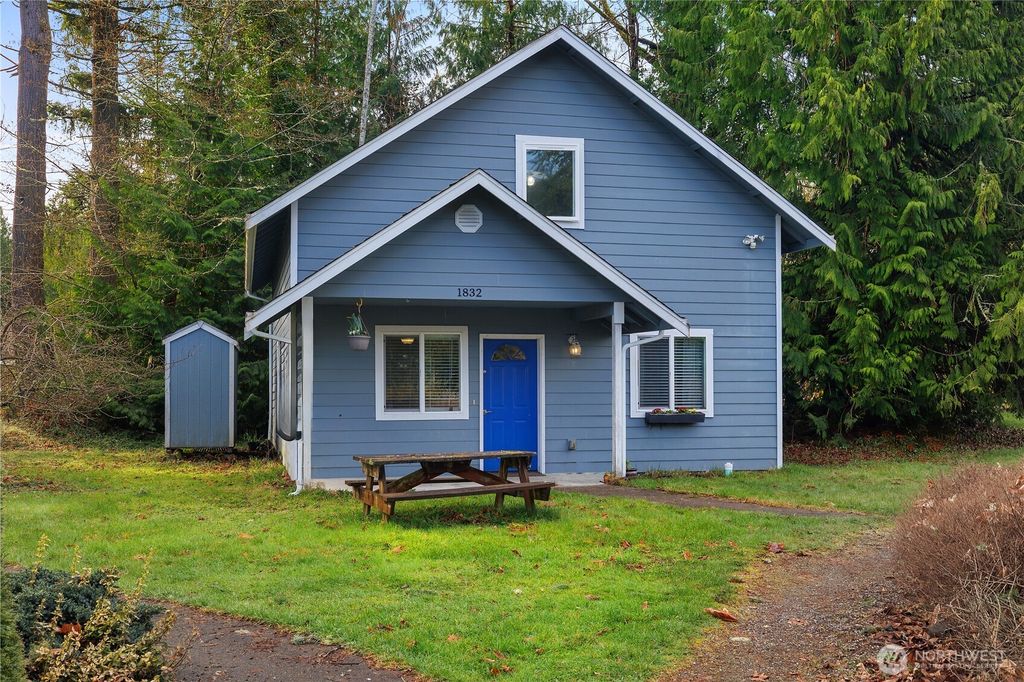 1832 Fairview Street NE, Olympia, WA 98506