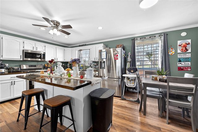 304 Akron Street, Gravette, AR 72736