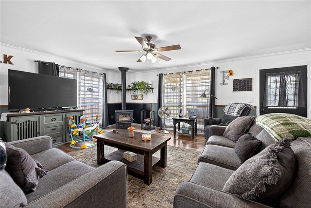 304 Akron Street, Gravette, AR 72736