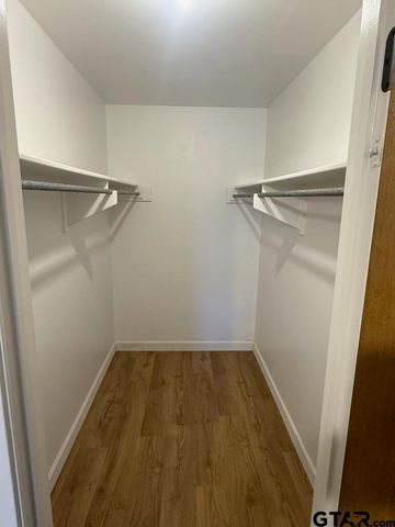 18489 Paradise ln, Flint, TX 75762