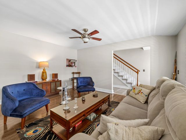6 Hudders Creek Way, Simpsonville, SC 29680